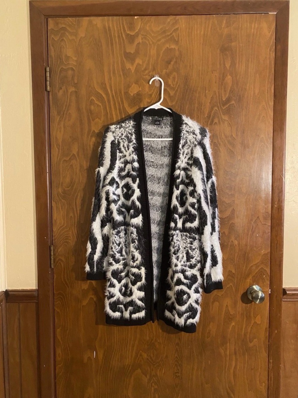 Lauren Michelle Fuzzy Black and White Open-Front Cardigan Sweater Size L